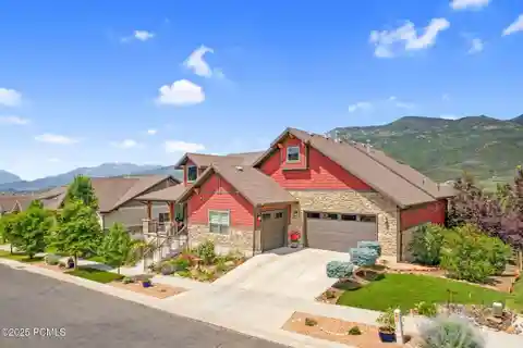 Incredible Home in River View