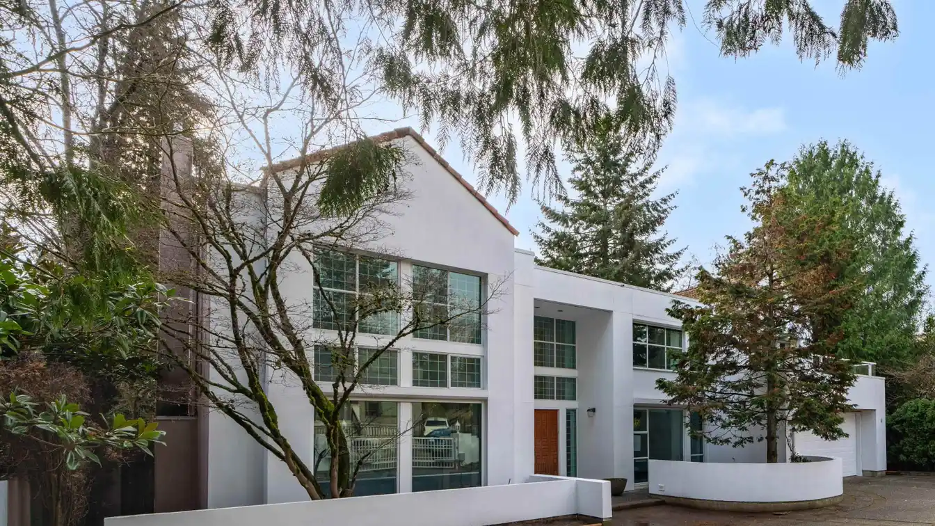 Sophisticated Home on a Huge Lot