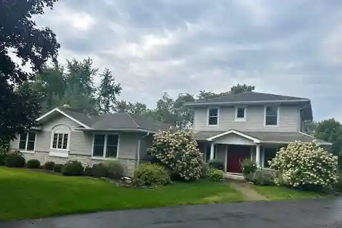 Fantastic Location in Ridgemoor Estates