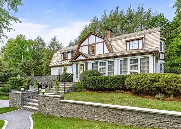 METICULOUSLY MAINTAINED DUTCH GAMBREL IN PRESTIGIOUS CHESTNUT HILL