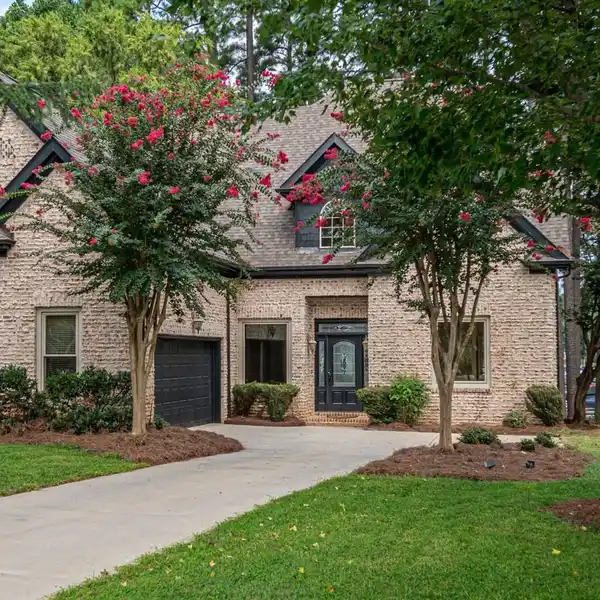 WATERFRONT PENINSULA YACHT CLUB HOME