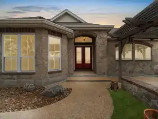 Private Five-Acre Luxurious Home