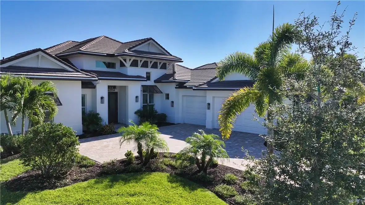 Elegant Home in River Club at Carlton