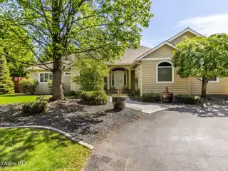Beautifully-maintained Single-level Home