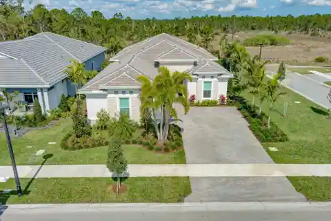 Bright and Airy Home in the Exclusive Regency at Avenir Community