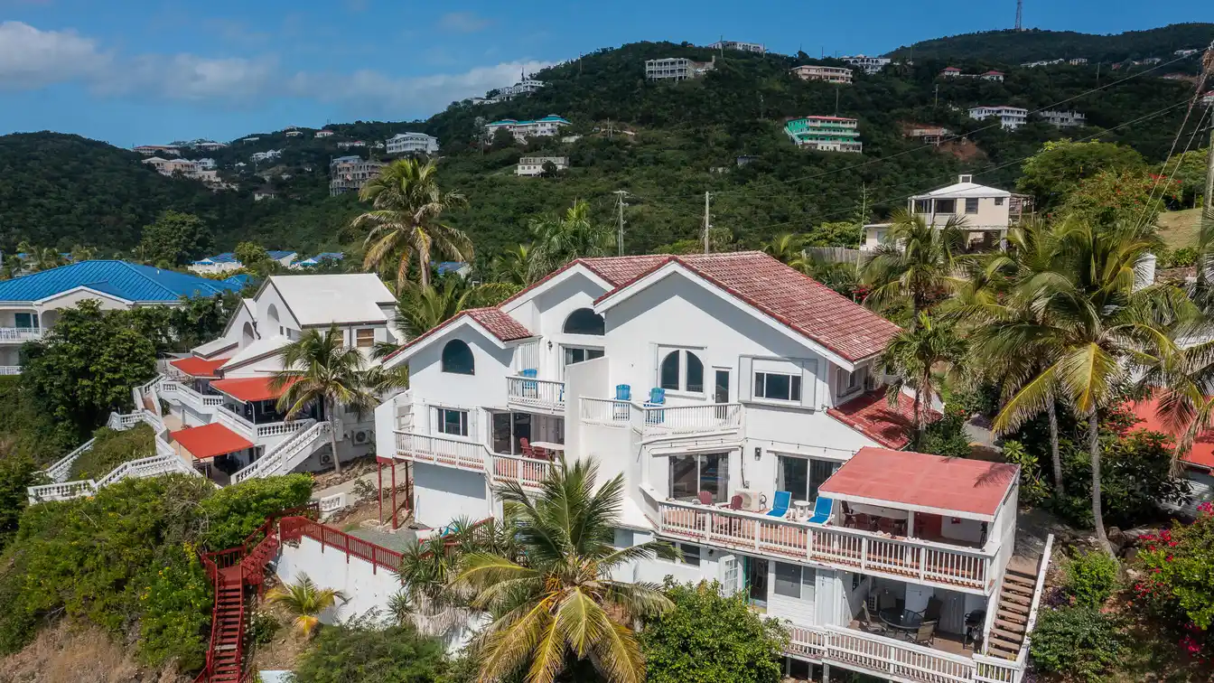 Impressive Beachfront Property