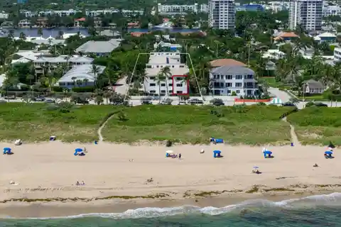 Magnificent Townhome with Direct Ocean Views