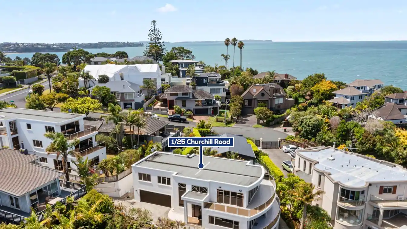 Prime Opportunity in Prestigious Clifftop Location