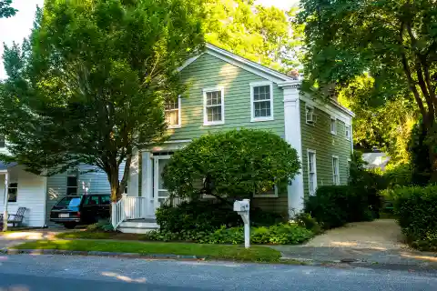 Adorable Sag Harbor Village Rental Home