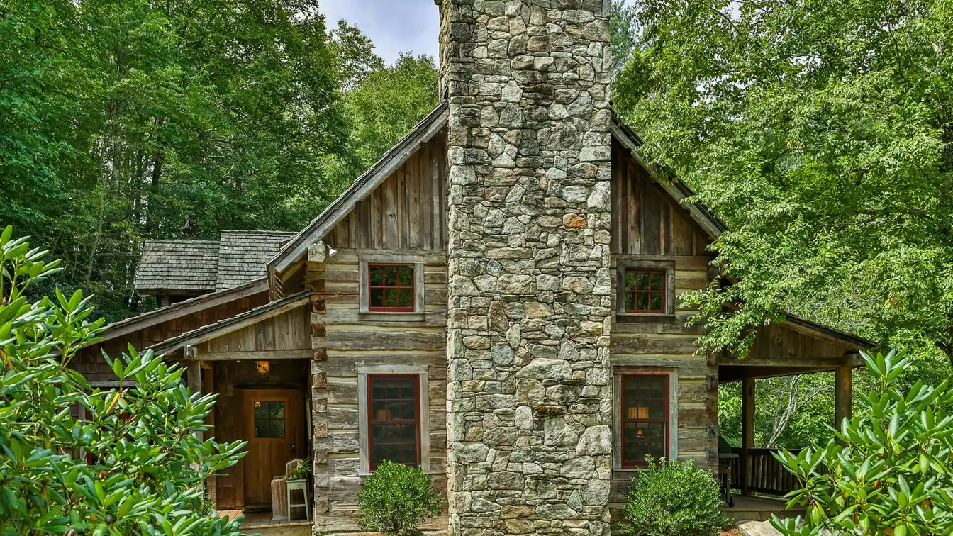 The Quintessential Highlands Home