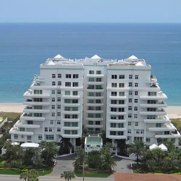 CUSTOM DIRECT OCEANFRONT RESIDENCE AT THE ARAGON