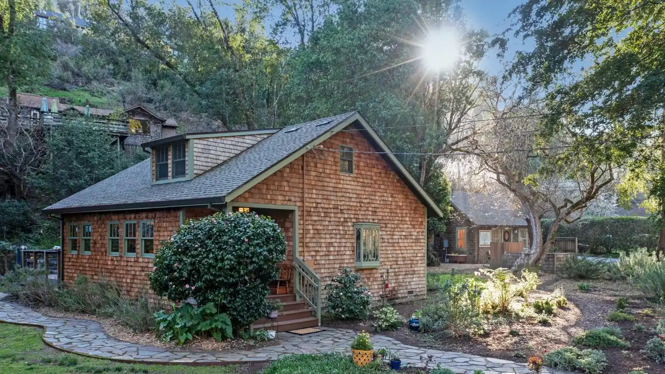 Enchanting Victorian Cottage