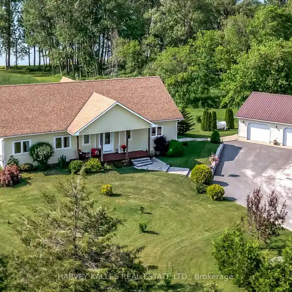 BEAUTIFUL WATERFRONT VICEROY HOME