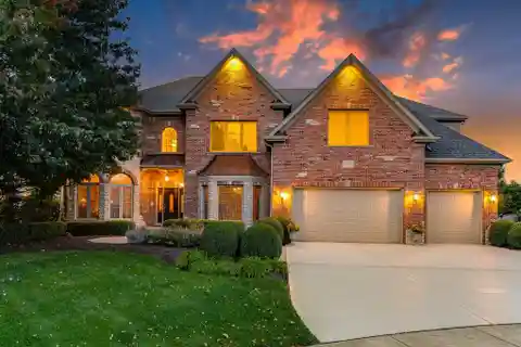Fabulous Custom Kings Court Home