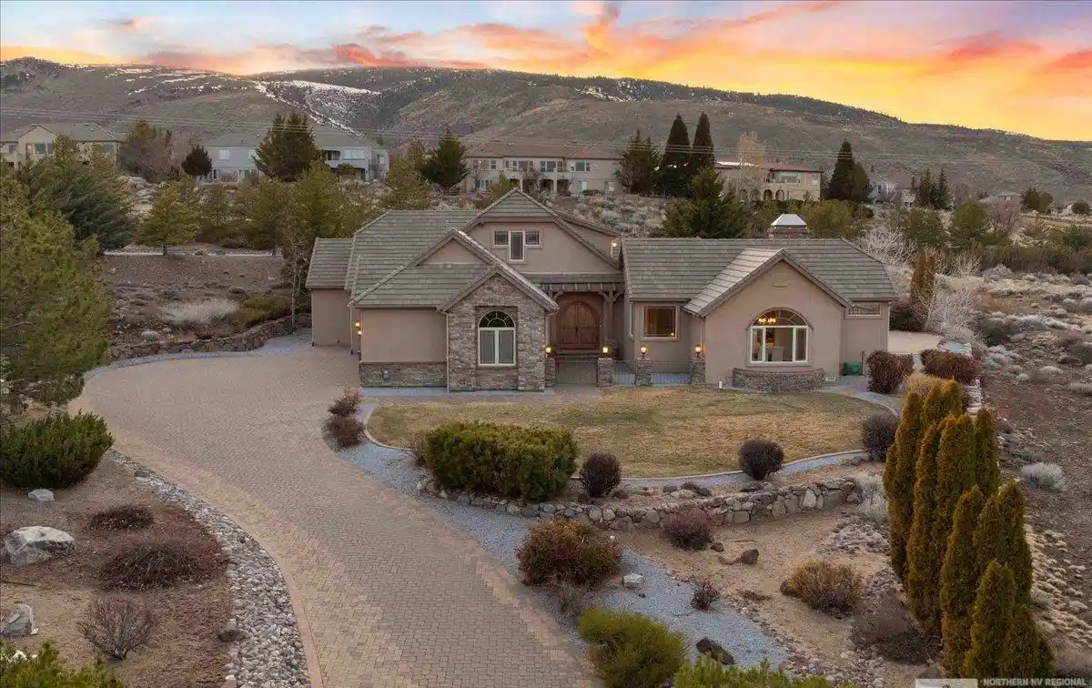 Single-story Showpiece in Arrowcreek