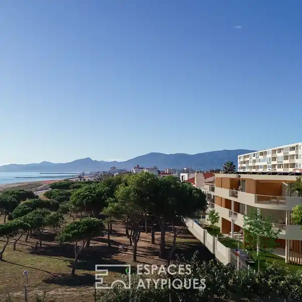 ELEGANT COASTAL LIVING WITH STUNNING VIEWS