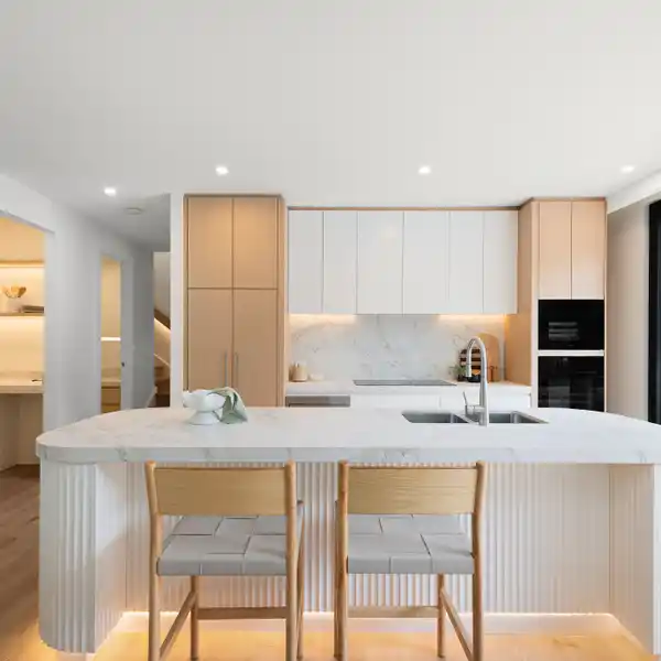 CONTEMPORARY MASTERPIECE WITH ZEN-LIKE SERENITY