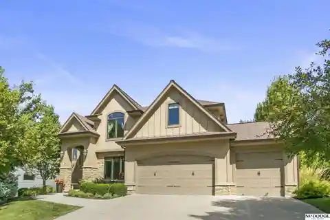 Special Home in West Bay Woods 2