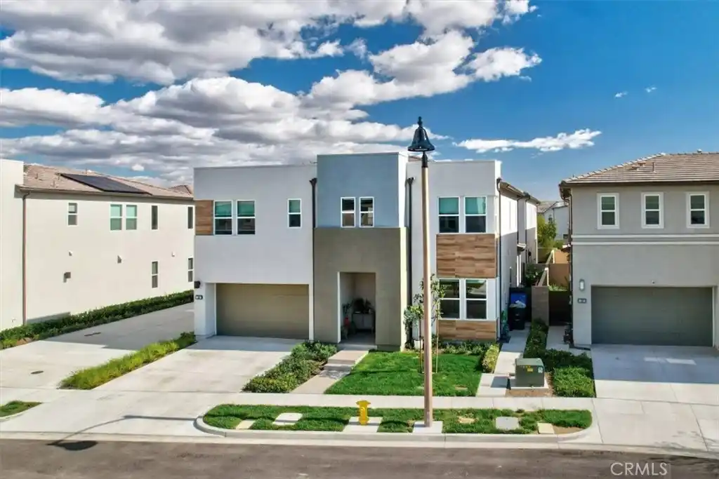 Stunning Home in the Sought-after Baker Ranch Community