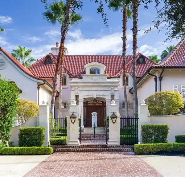 RARE OPPORTUNITY IN THE HEART OF WEXFORD