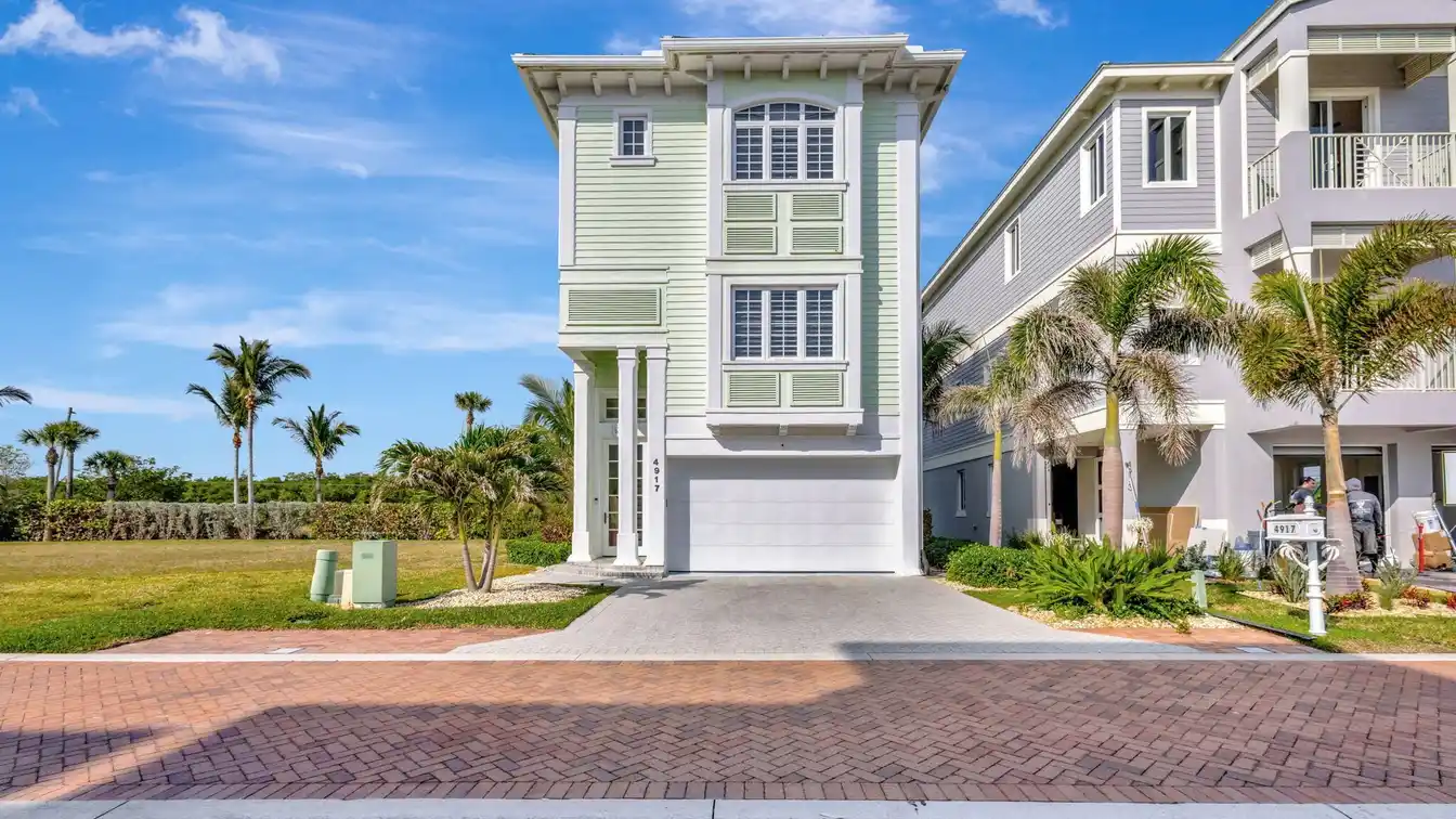 Coastal Elegance Meets Laid-back Luxury