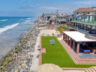 Dream Estate on Pristine Beachfront