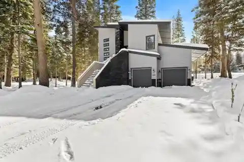 New Home on Rio Vista Pond