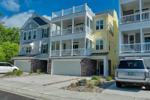 Exquisite Residence in Oyster House Village