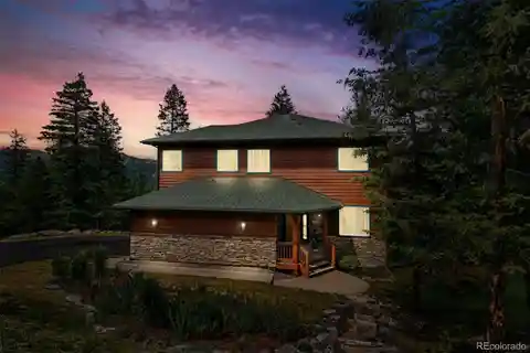 Mountain Charm with Modern Comforts