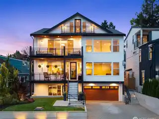 Contemporary Farmhouse in Desirable Seward Park