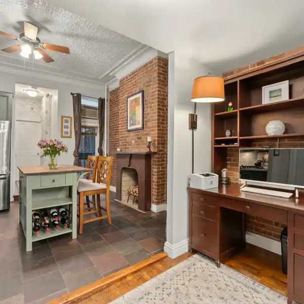 THE MOST FLEXIBLE LAYOUT IN CARNEGIE HILL