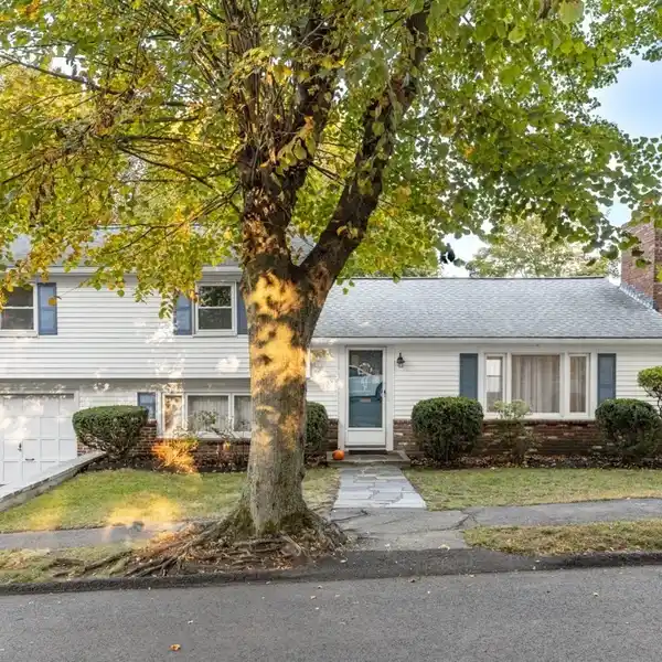 VERSATILE MID-CENTURY HOME IN COVETED NEIGHBORHOOD