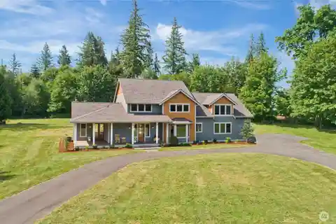 Custom Beauty on 3.65 Acres