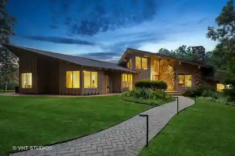 Fantastic 1970 Sprawling Modernist California-Style Ranch