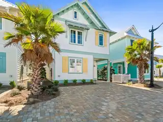 Splendid Beach House in the Margaritaville Beach Cottage Resort