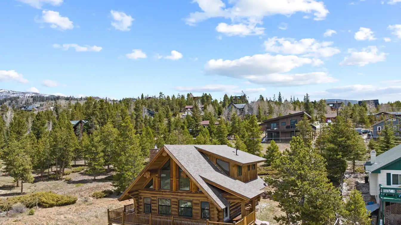 Enjoy the Serene Mountain Surroundings