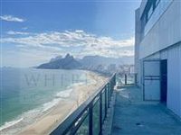 GREAT OPPORTUNITY TO COMPLETE A LUXURY PENTHOUSE