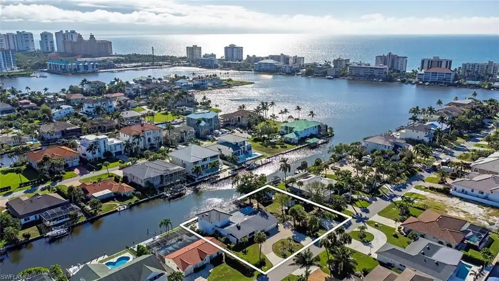 Exceptional Gulf-access Double Lot