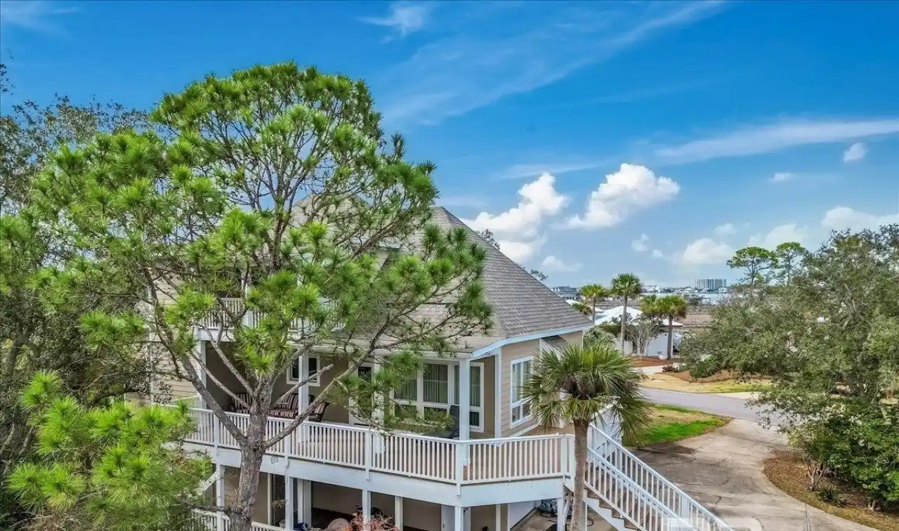The Perfect Blend of Island Living and Coastal Charm