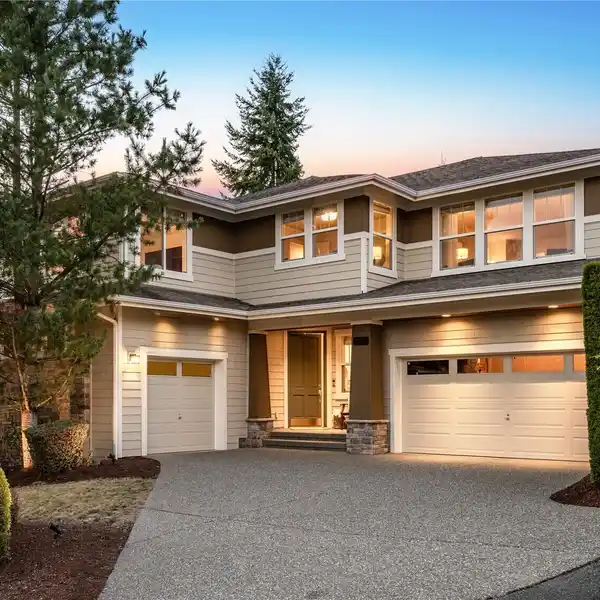 SPACIOUS RETREAT WITH A DESIRED PLAN