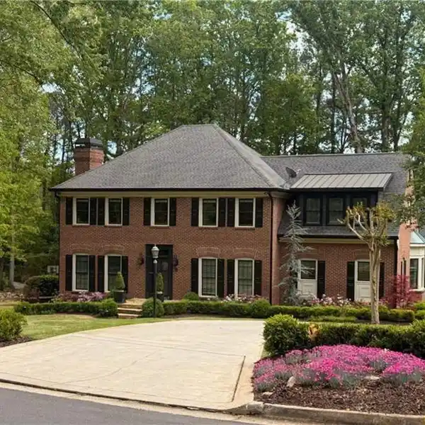 UPDATED AND REMODELED RETREAT