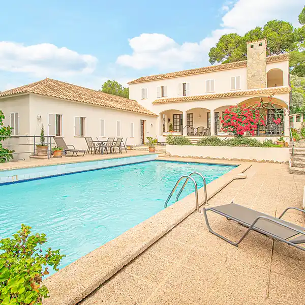 BEAUTIFUL VILLA WITH POOL AND PANORAMIC VIEWS IN COSTA DE LOS PINOS