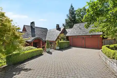 Spectacular Home with Gorgeous Views