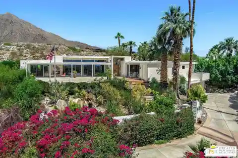 Striking Example of Modernist Architecture
