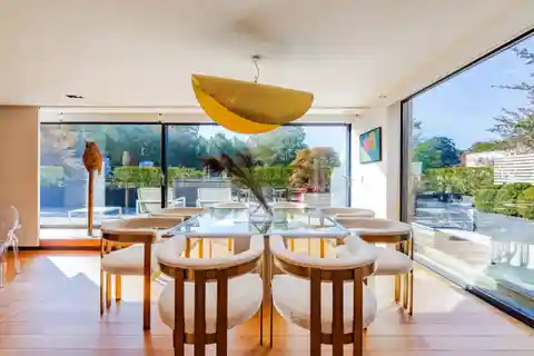 Exceptional Renovated Penthouse in the Prince D'orange District