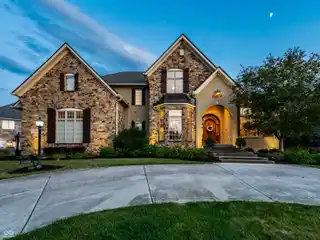Charming Home Great for Entertaining