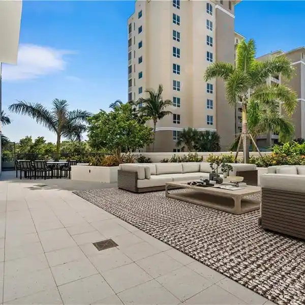RARE TURNKEY CONDO WITH WRAPAROUND LANAI IN GRANDVIEW AT BAY BEACH