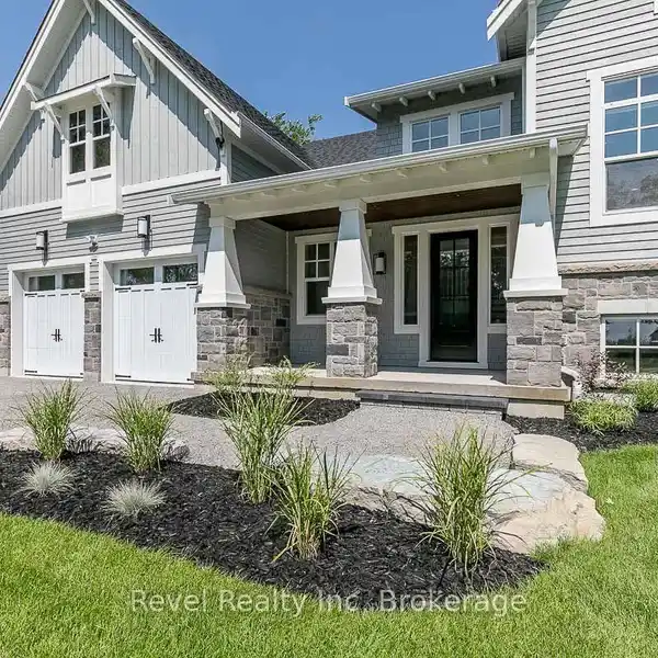 EXQUISITE CUSTOM-BUILT CRAFTSMAN-STYLE ESTATE STEPS FROM GEORGIAN BAY