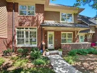 Immaculately Updated Southpark Townhome