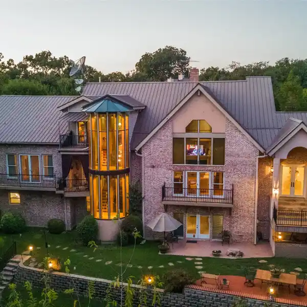 A SLICE OF TEXAS HILL COUNTRY IN THE HEART OF LAKEWOOD